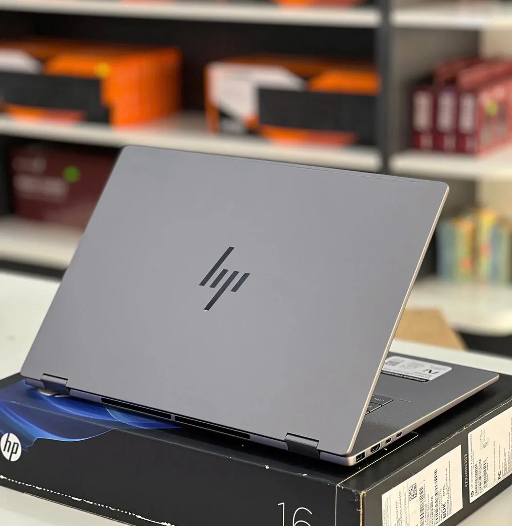 Super Máquina  HP OmniBook 5 Flip Intel Core 5 120U  Velocidade: 1.40  2