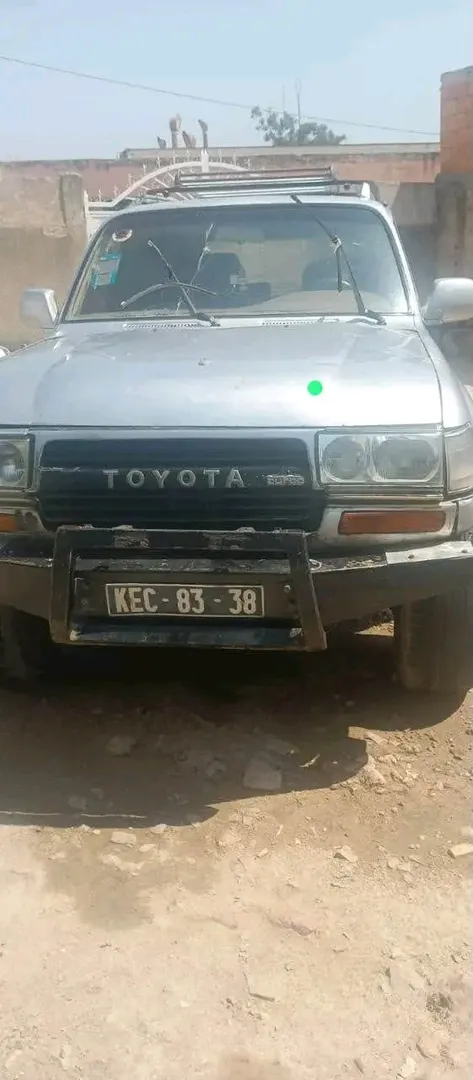 Land Cruiser Savimbi  2
