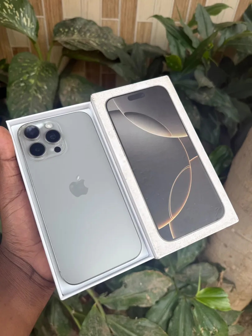 iPhone 16 pro max  2