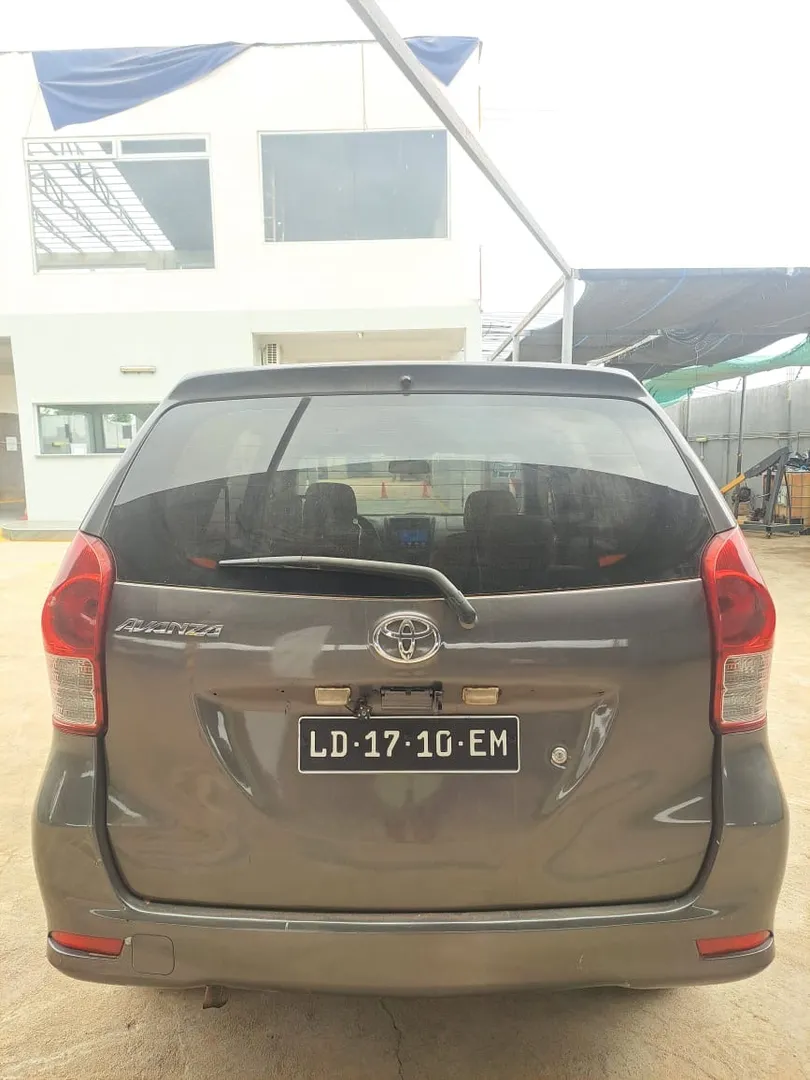 Toyota Avanza 2