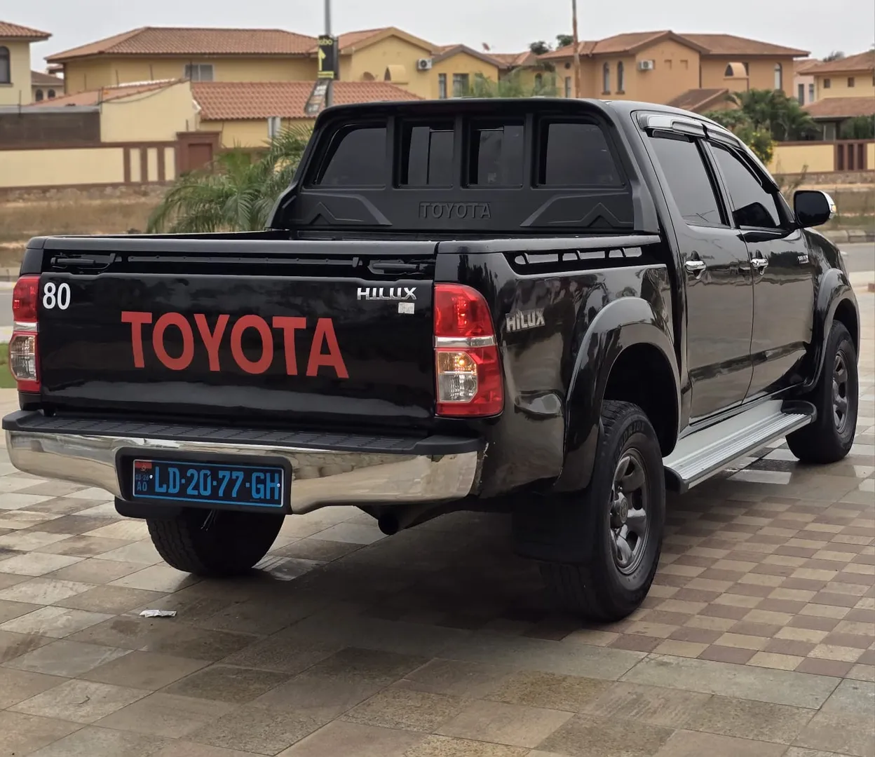 TOYOTA HILLUX  6