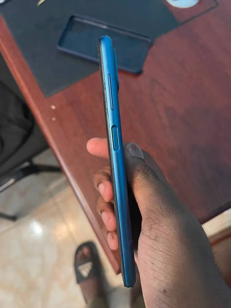 Samsung Galaxy A12 6