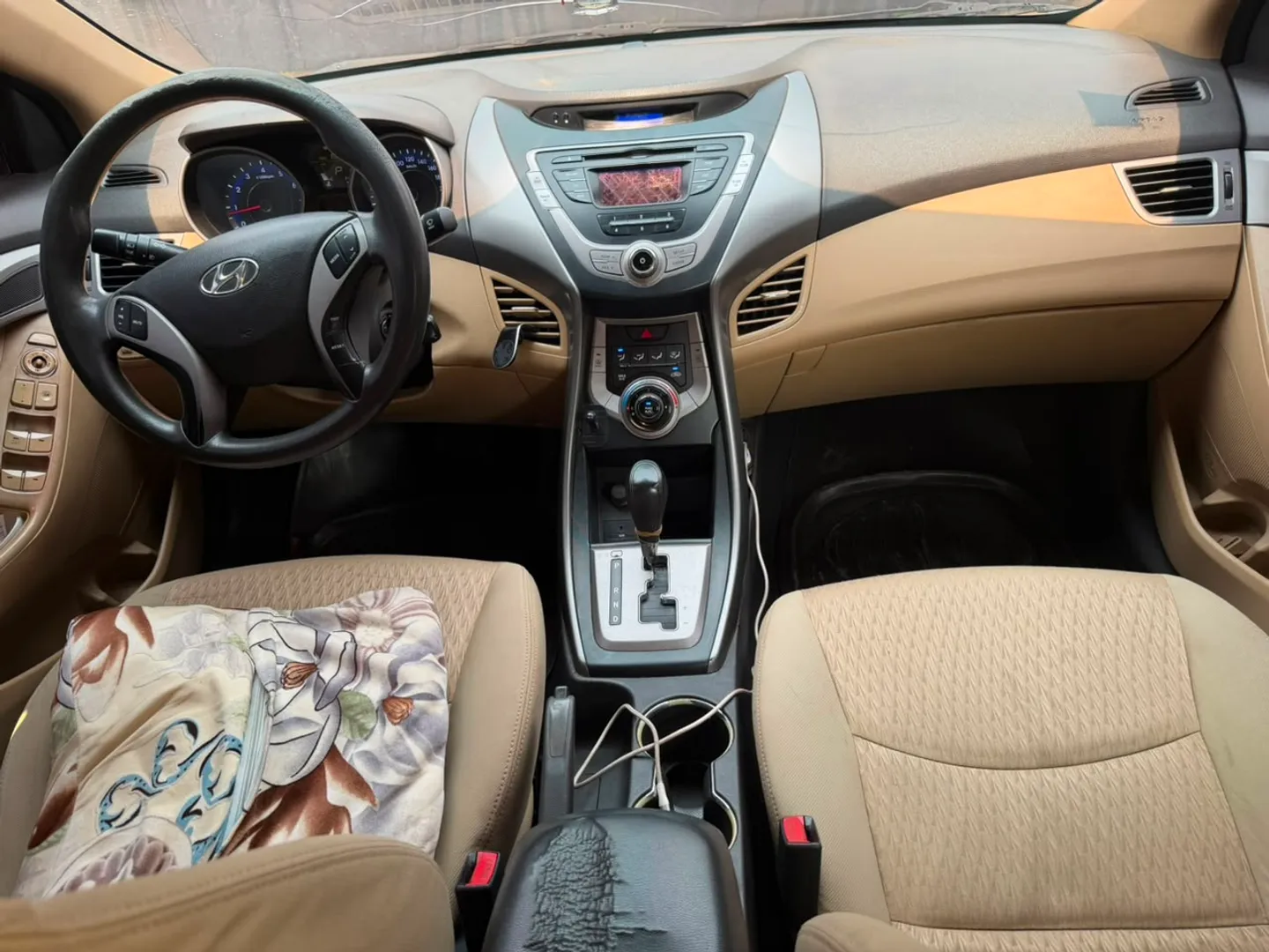 HYUNDAI ELANTRA 3