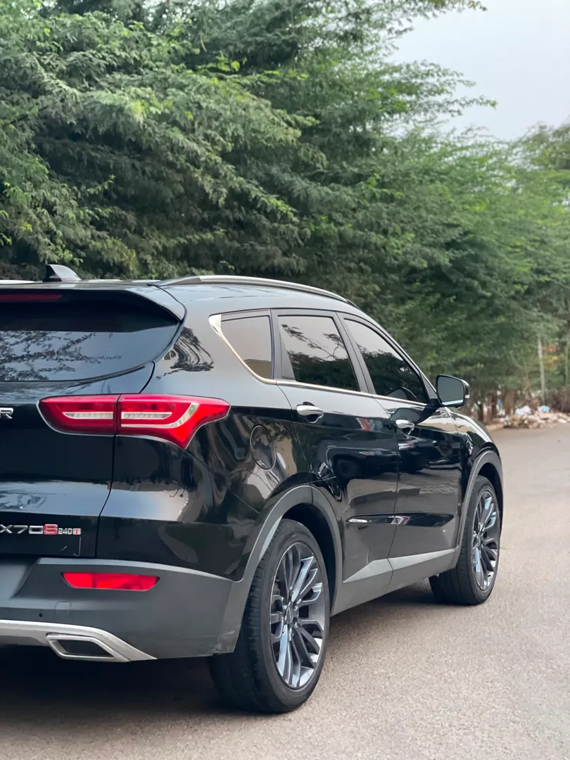 Jetour X70s Full Option, automática e com 48 mil km 6