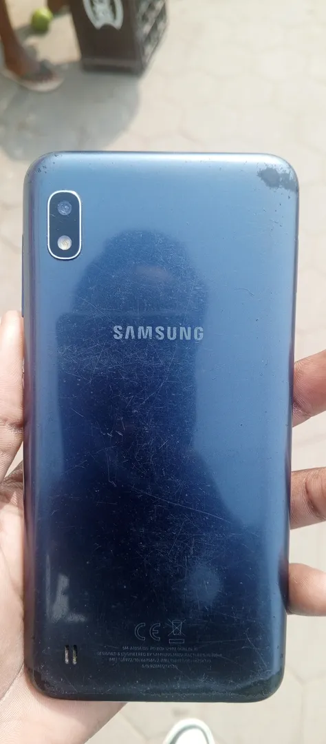 Samsung Galaxy A10- 50.000 2