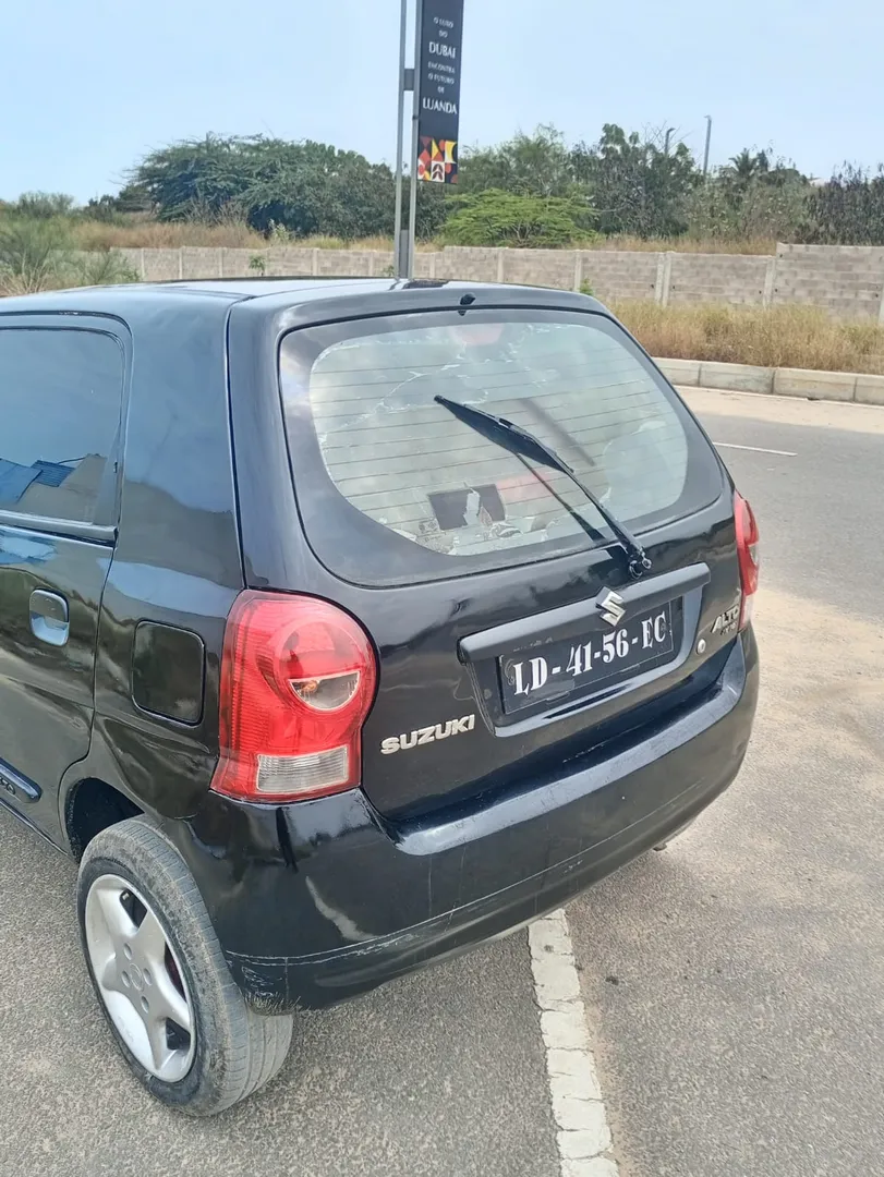 Suzuki alto k10  5