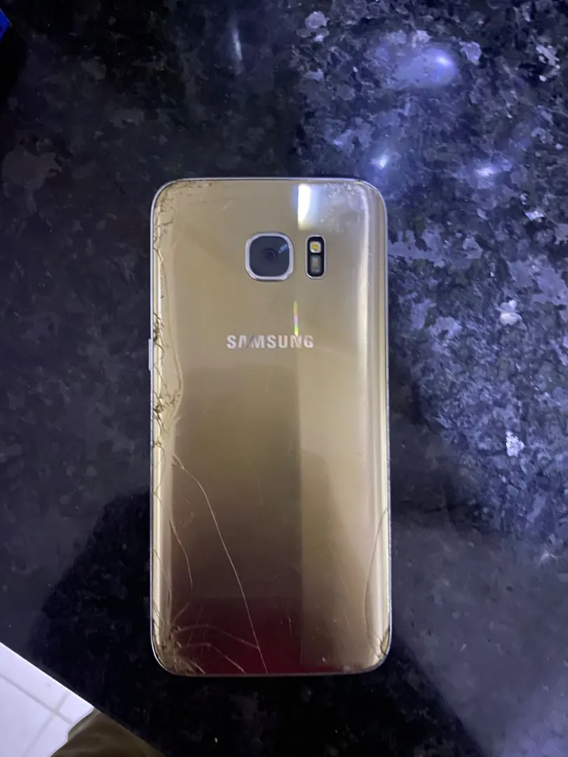 Samsung Galaxy S7 EDGE 1