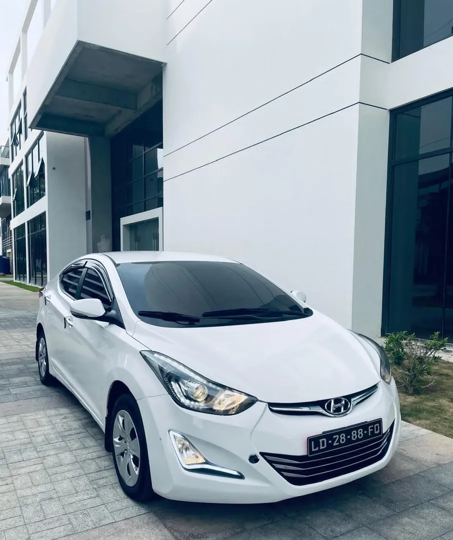 HYUNDAI ELANTRA AUTOMÁTICO!  69 MIL KM  4
