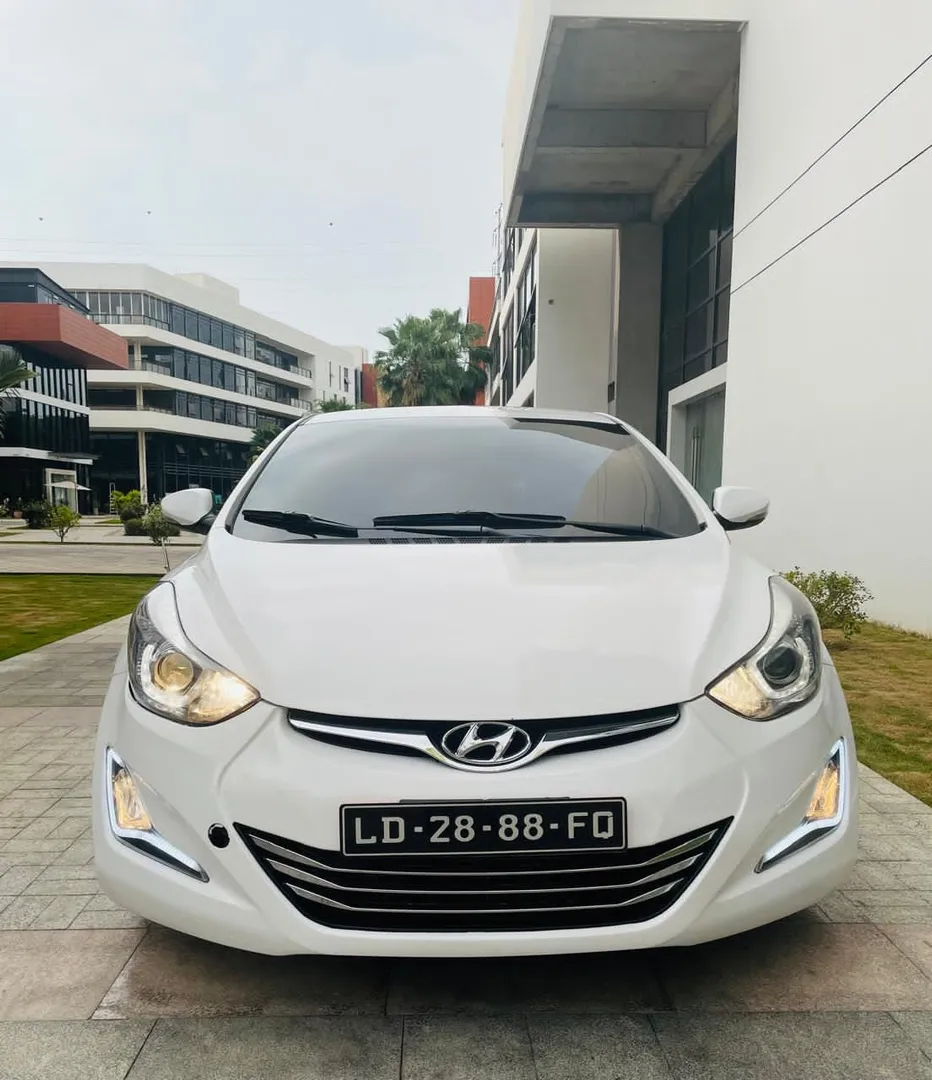 HYUNDAI ELANTRA AUTOMÁTICO!  69 MIL KM  1