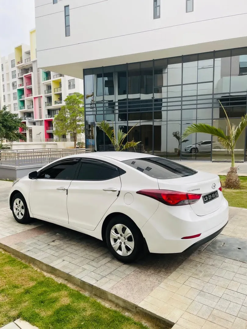 HYUNDAI ELANTRA AUTOMÁTICO!  69 MIL KM  6