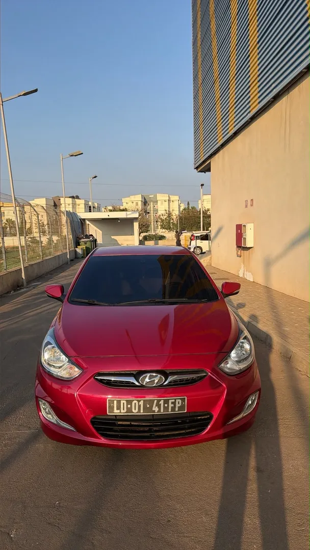Hyundai Accent 1.6 1