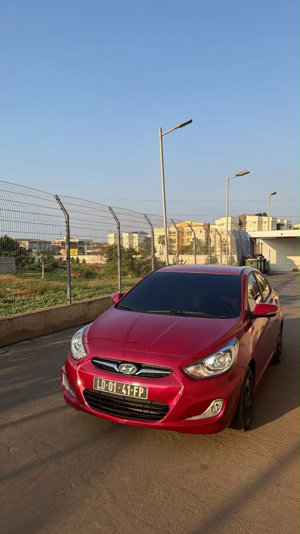 Hyundai Accent 1.6 2