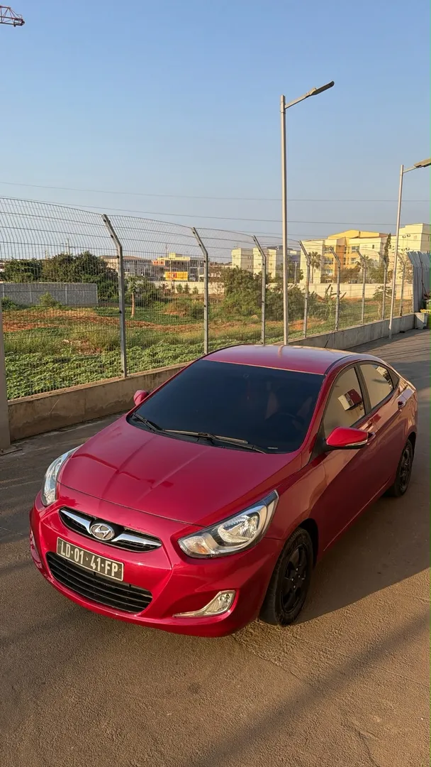 Hyundai Accent 1.6 3