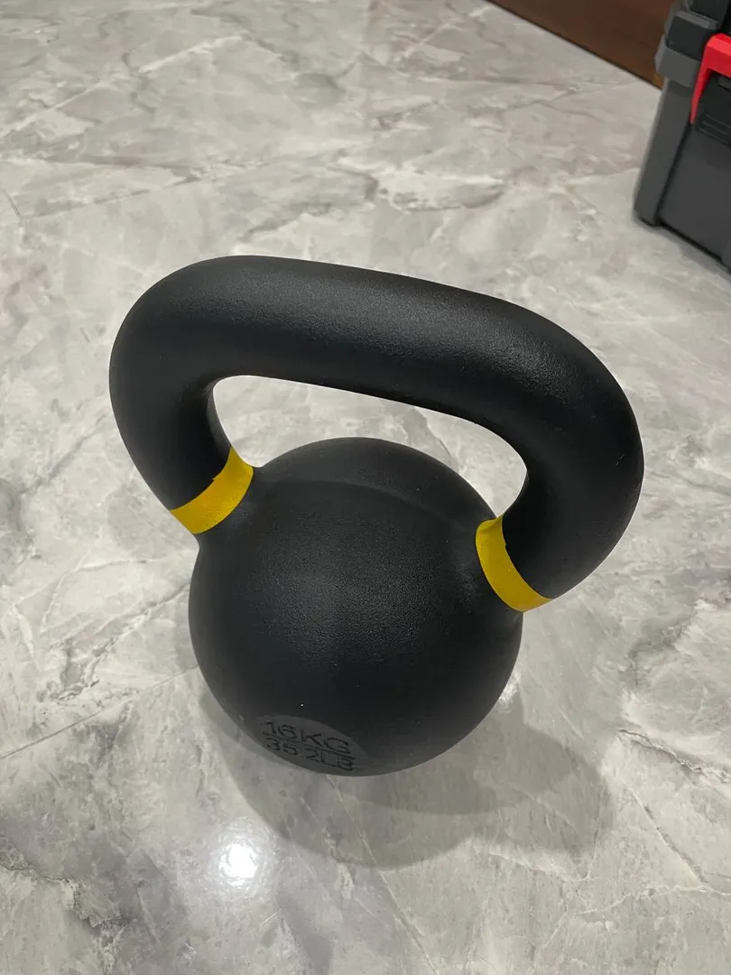 Vendo kettlebell de 16 kg 1