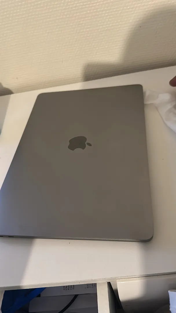 MacBook Pro  3