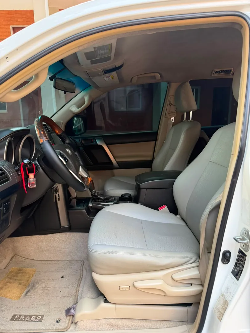 Toyota Land Cruiser Prado TXL  4
