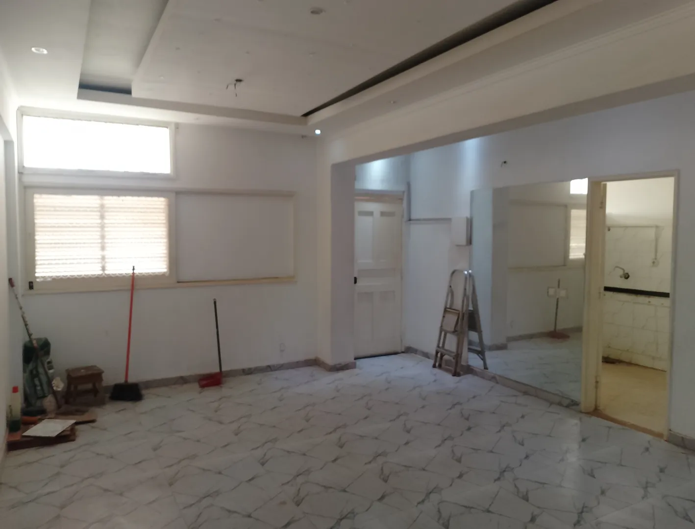 Apartamento T2, na Maianga para arrendar 2