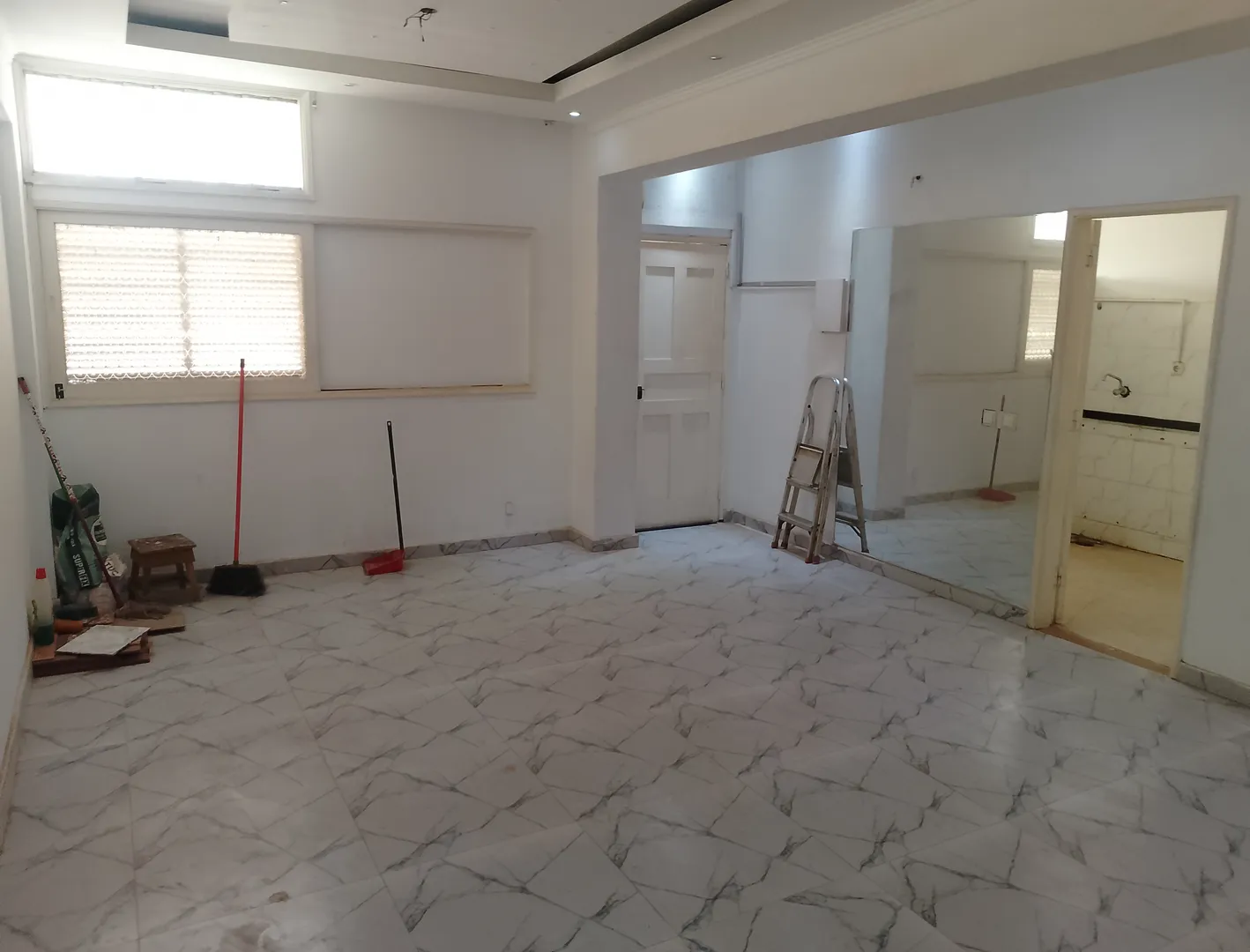 Apartamento T2, na Maianga para arrendar 4